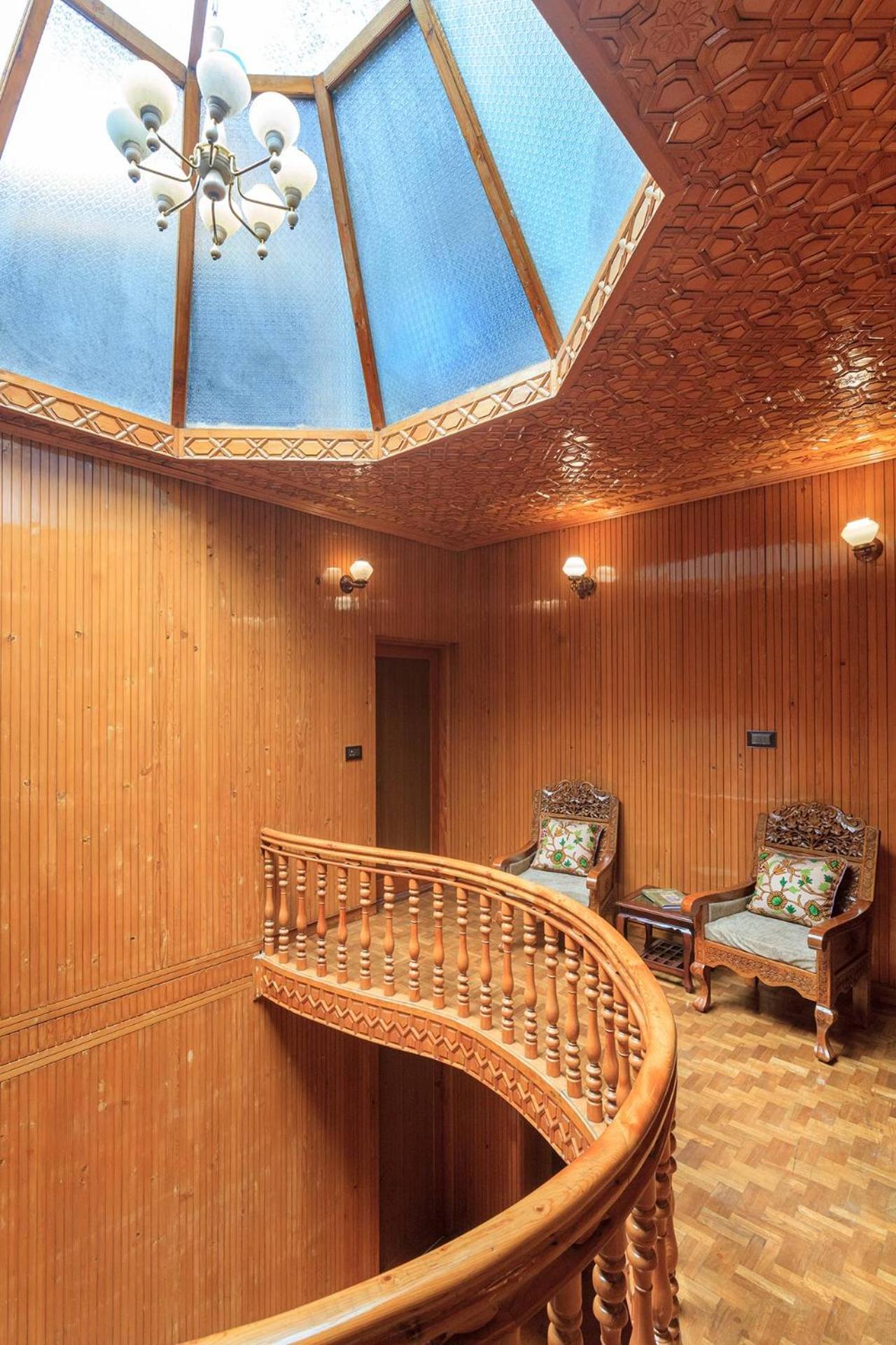 Stayvista At Pinewood Villa - Pet Friendly Villa With Lawn & Pool Table Srīnagar 外观 照片