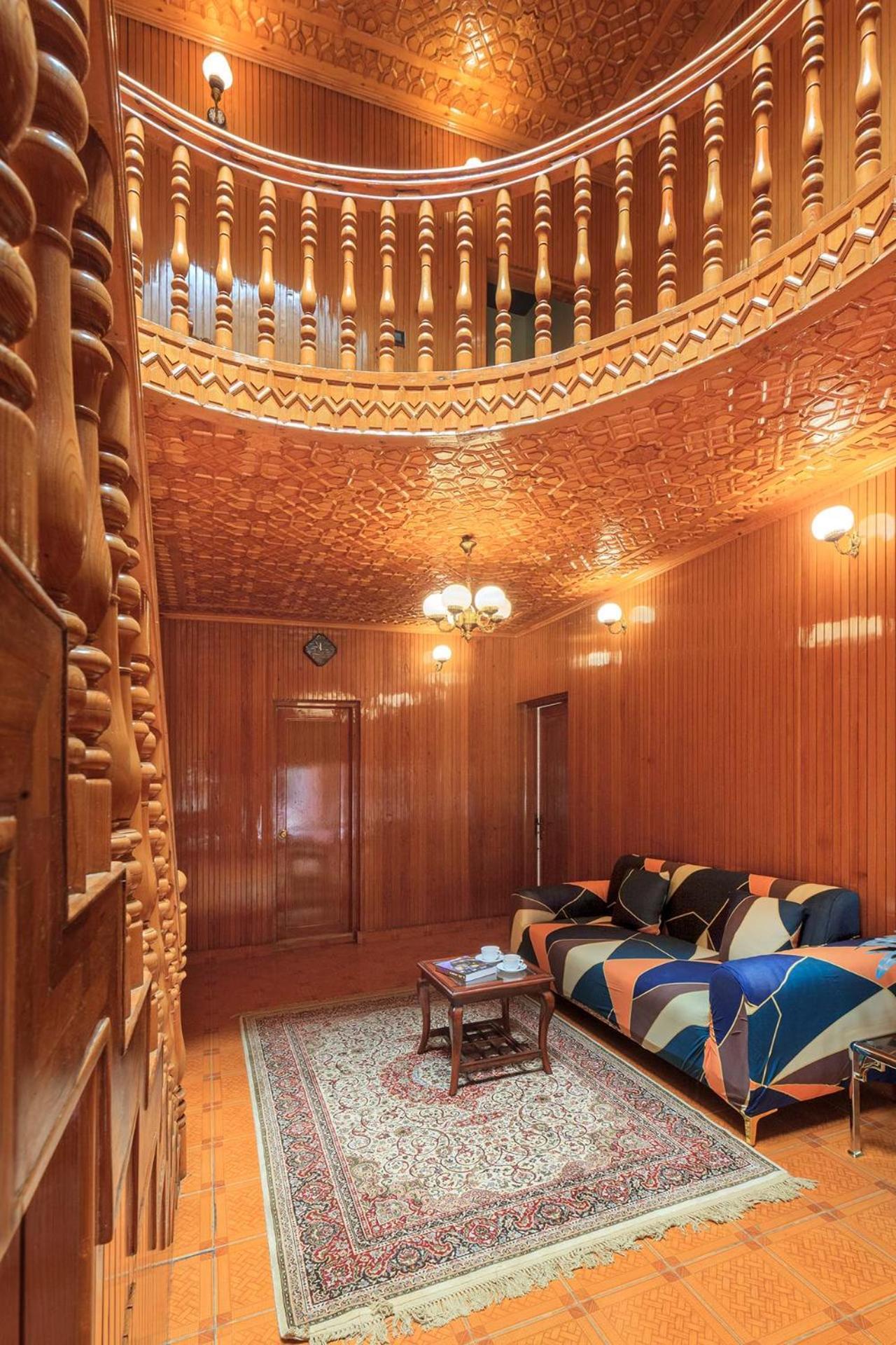 Stayvista At Pinewood Villa - Pet Friendly Villa With Lawn & Pool Table Srīnagar 外观 照片
